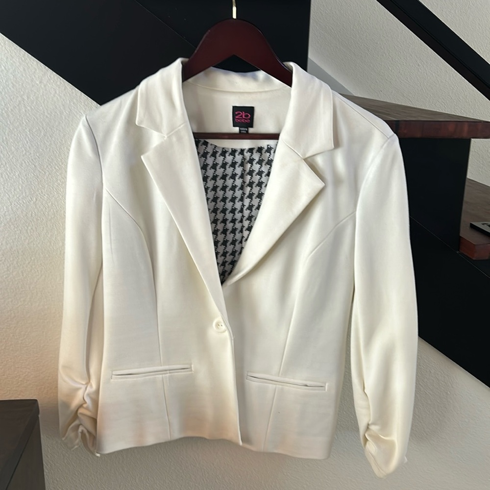 2b Bebe jacket